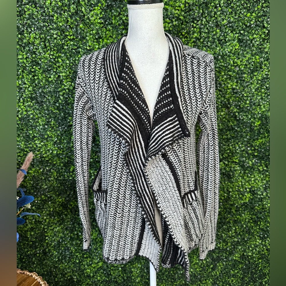 J. Crew Black & White cabel knit wool blend cardigan with Waterfall Design nwot